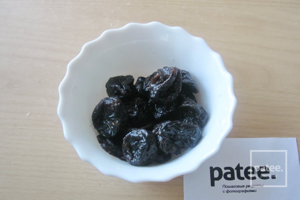 Куриный шашлык с черносливом и курагой - Шаг 10