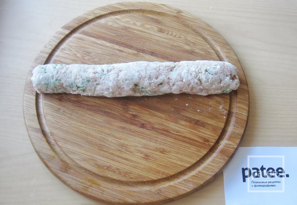 Слоеные рулетики с мясным фаршем - Шаг 6