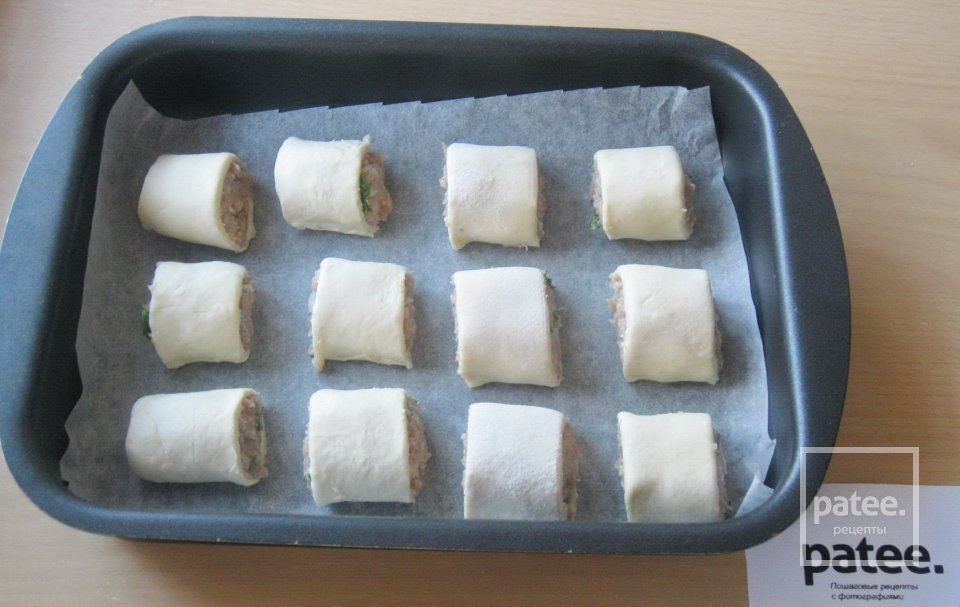 Слоеные рулетики с мясным фаршем - Шаг 11