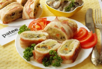 Мясной рулет с картофелем и грибами
