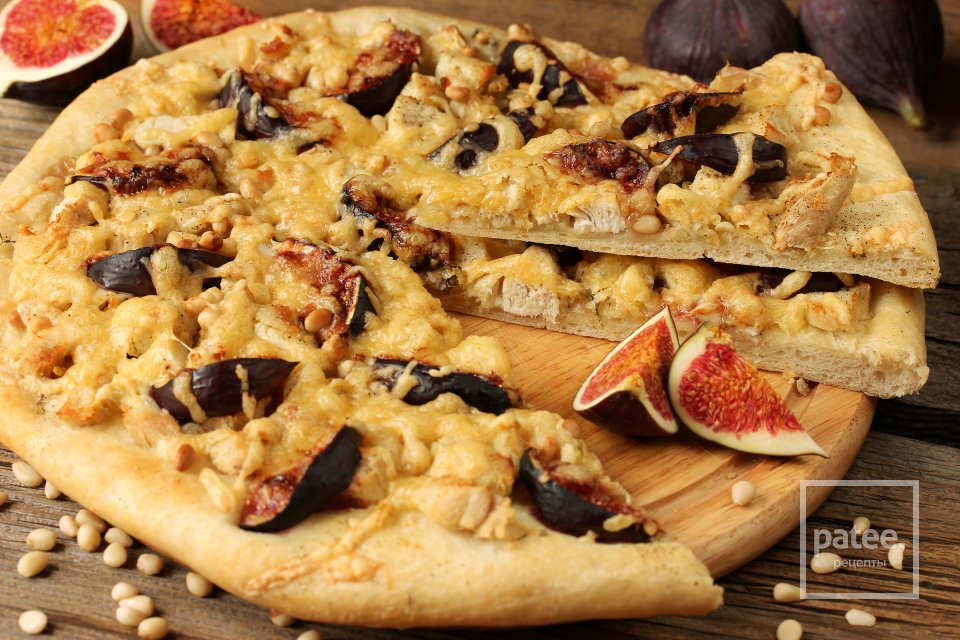 Пицца с курицей, инжиром и кедровыми орешками - Шаг 15