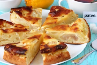 Пирог заливной с грушами