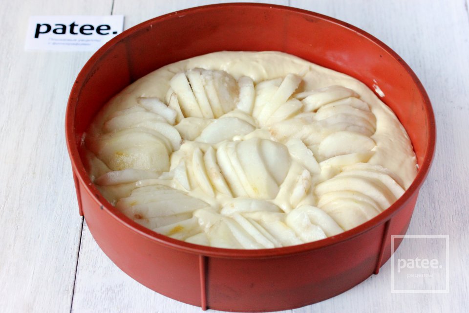 Пирог заливной с грушами - Шаг 13