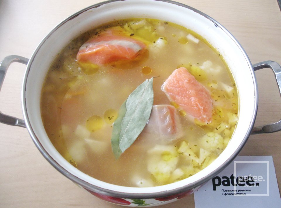 Суп из форели с цветной капустой и луком - пореем - Шаг 16