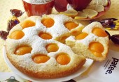 Пирог с абрикосами в мультиварке