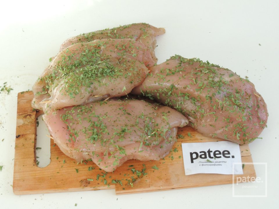 Куриное филе с сыром на апельсиновой моркови - Шаг 11