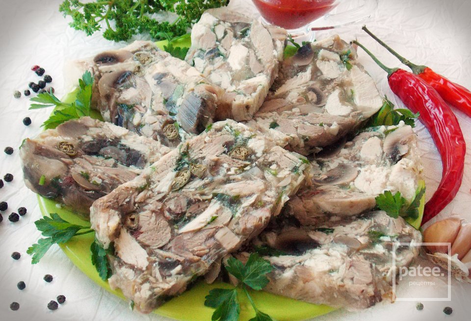 Террин из свиной рульки с грибами и каперсами - Шаг 17