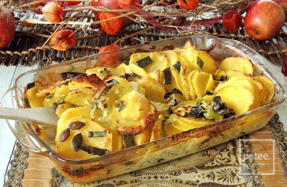 Картофельный гратен с тыквенными семечками - Шаг 14