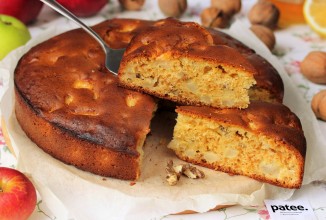 Медовый пирог с орехами и яблоками