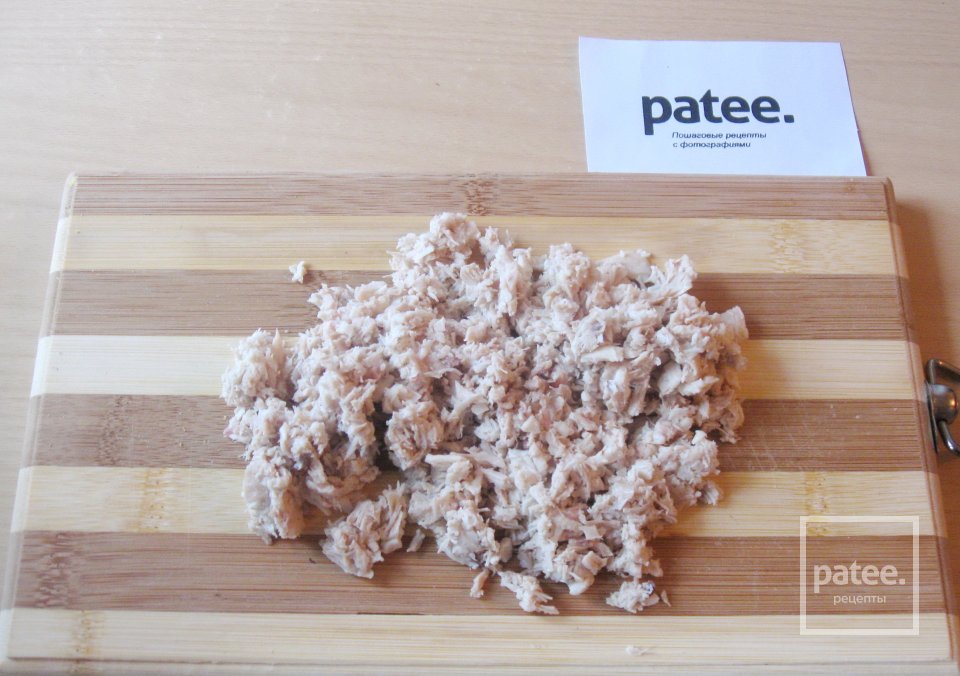 Салат с крабовыми палочками, апельсинами и Берлинским соусом - Шаг 5