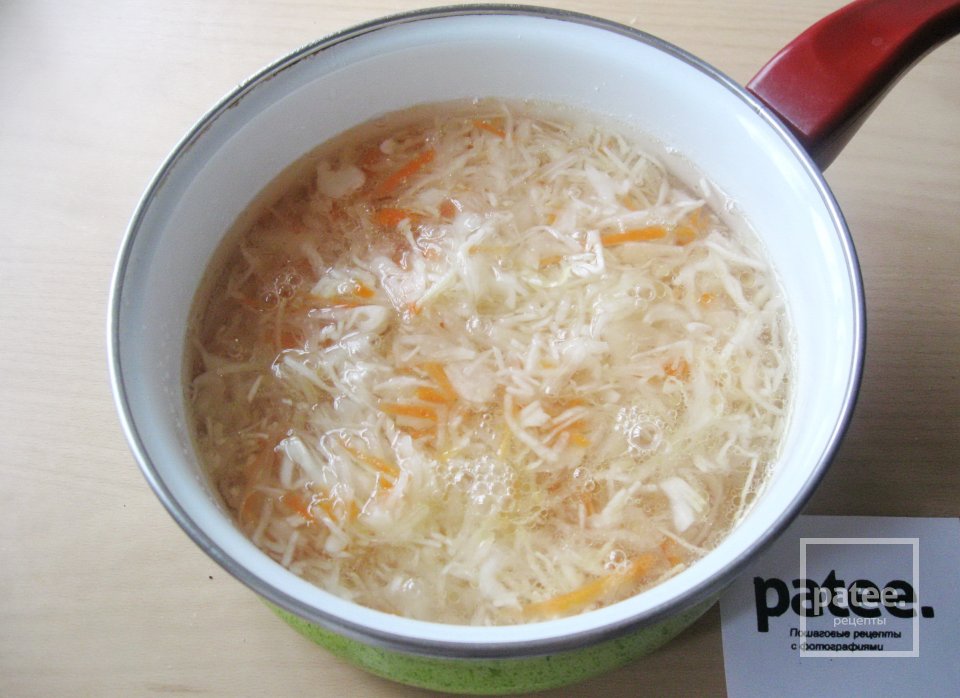 Квашеная капуста тушеная с грибами - Шаг 2