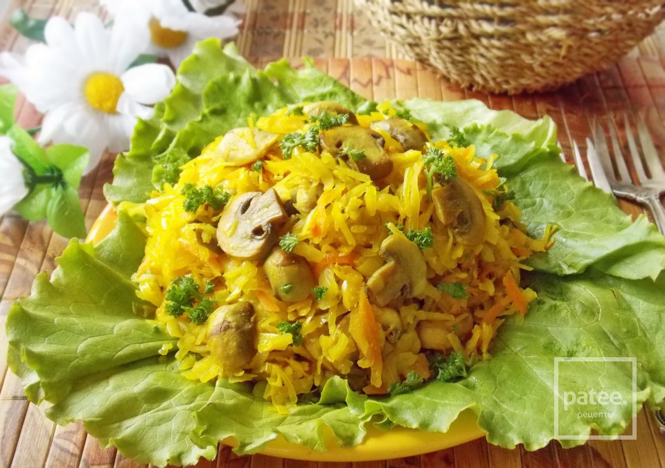 Квашеная капуста тушеная с грибами - Шаг 12