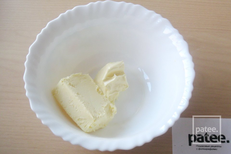 Пирог с яблоками и сметанным кремом - Шаг 2