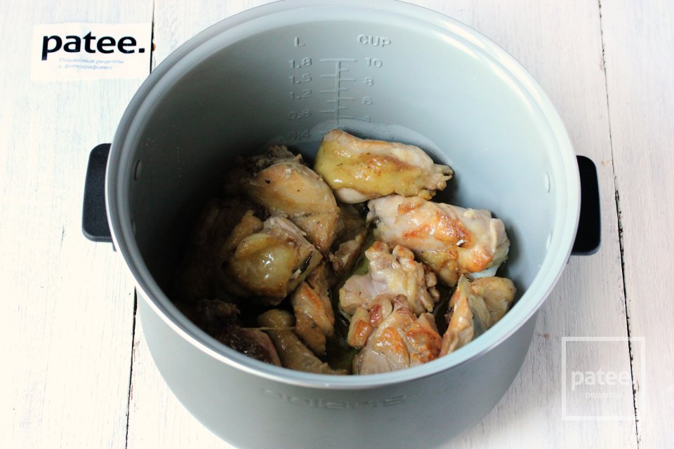 Курица в ароматном томатном соусе в мультиварке - Шаг 7