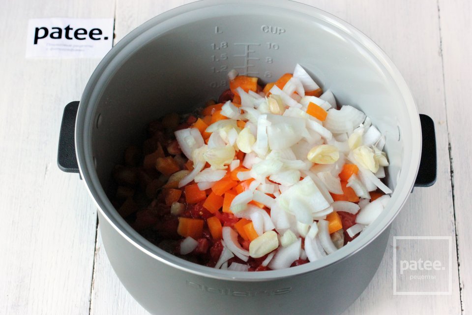 Курица в ароматном томатном соусе в мультиварке - Шаг 10