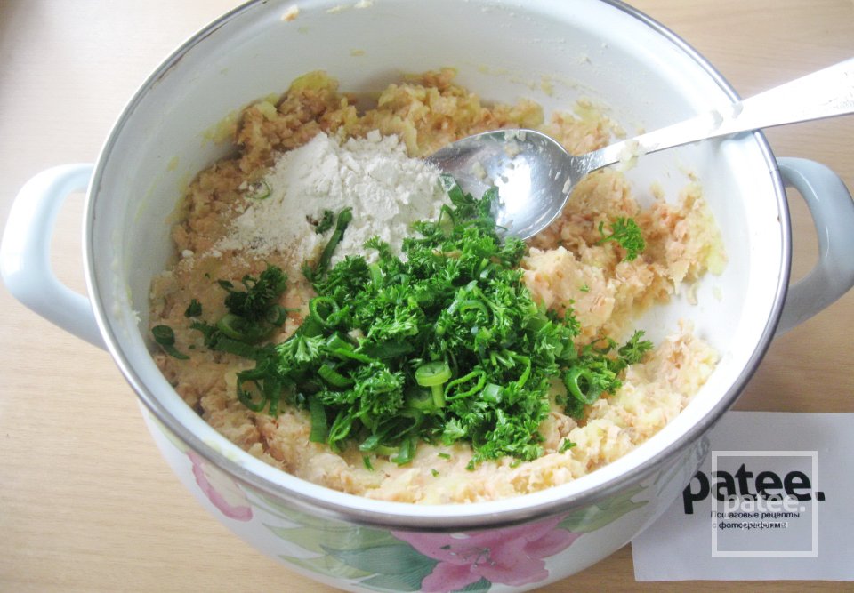 Суп с фрикадельками из семги и картофеля - Шаг 10