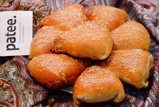 Слоенная самса с тыквой и кунжутом