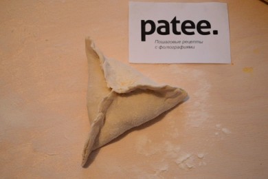 Слоенная самса с тыквой и кунжутом - приготовление