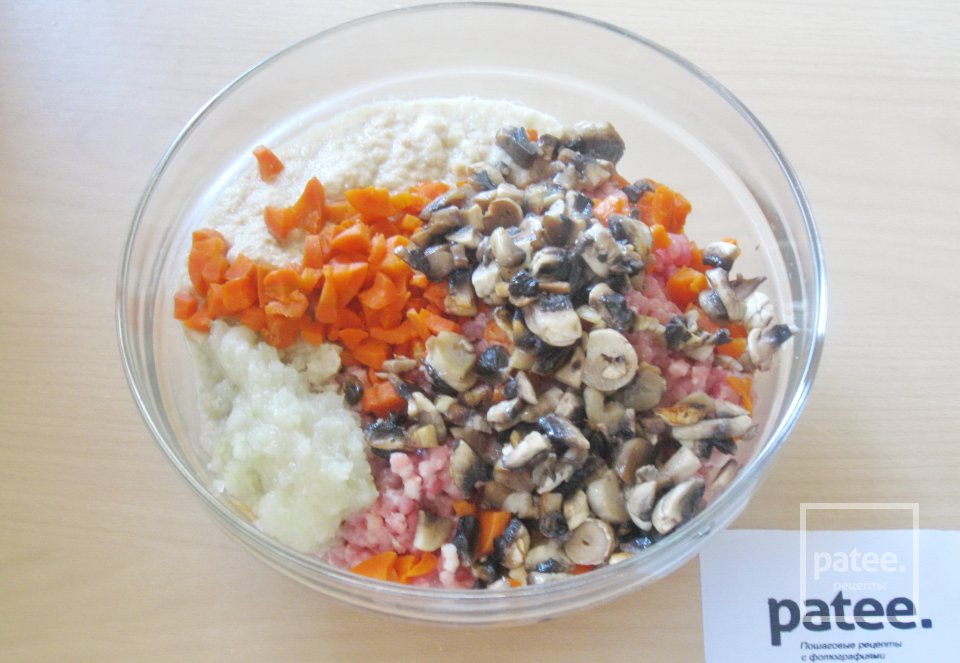 Котлеты с грибами в сливочном соусе - Шаг 8