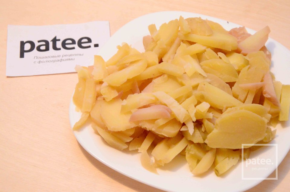 Салат с креветками и картофелем - Шаг 2