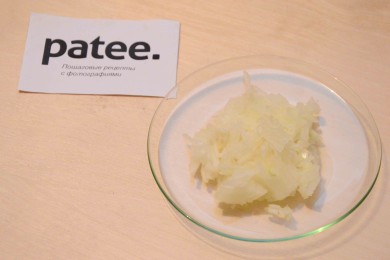 Салат с креветками и картофелем - приготовление