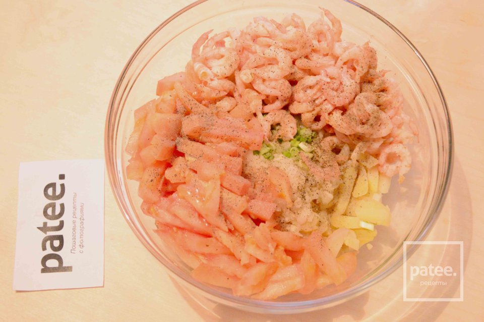 Салат с креветками и картофелем - Шаг 8