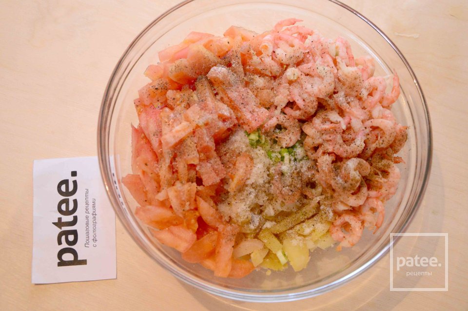 Салат с креветками и картофелем - Шаг 9