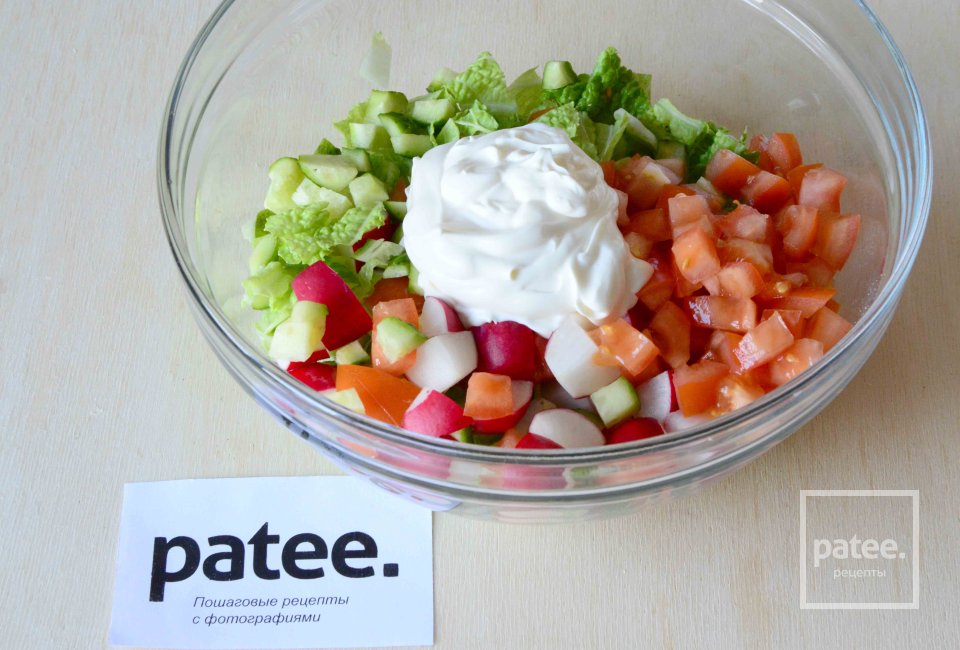 Овощной салат с яйцом - Шаг 7