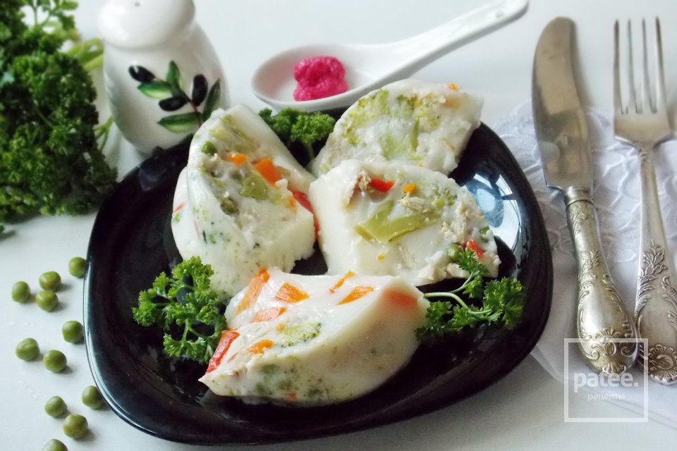 Заливное из овощей и курицы - Шаг 14