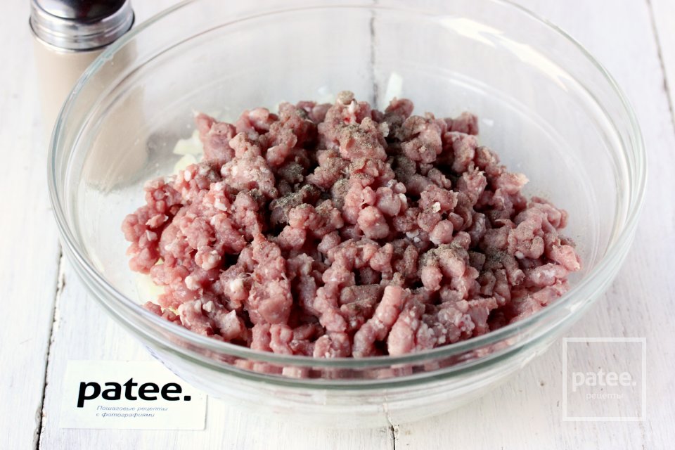 Мясной пирог Ленивец в мультиварке - Шаг 4