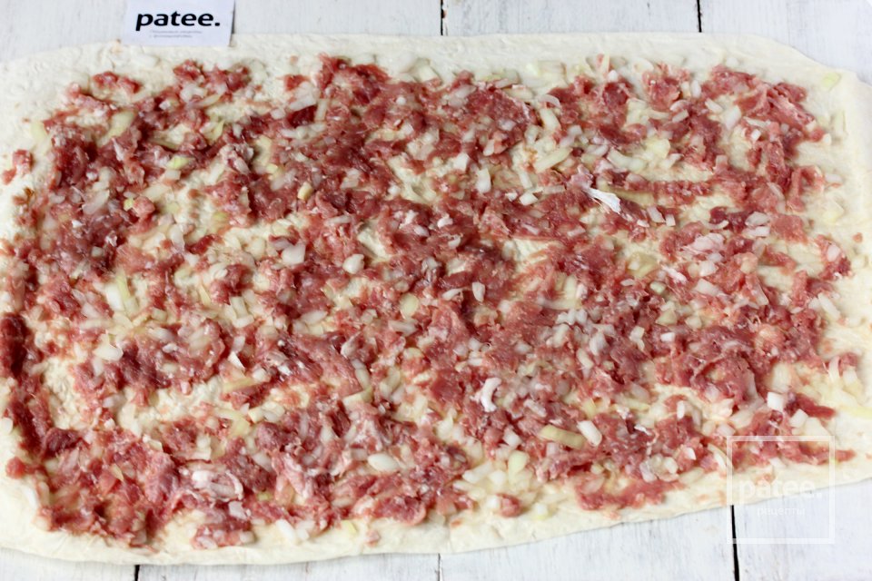 Мясной пирог Ленивец в мультиварке - Шаг 6