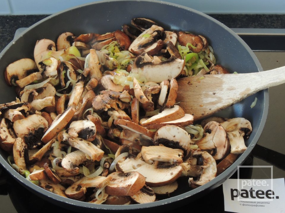 Куриное филе с шампиньонами под сыром - Шаг 5