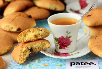 Кукурузное печенье с изюмом