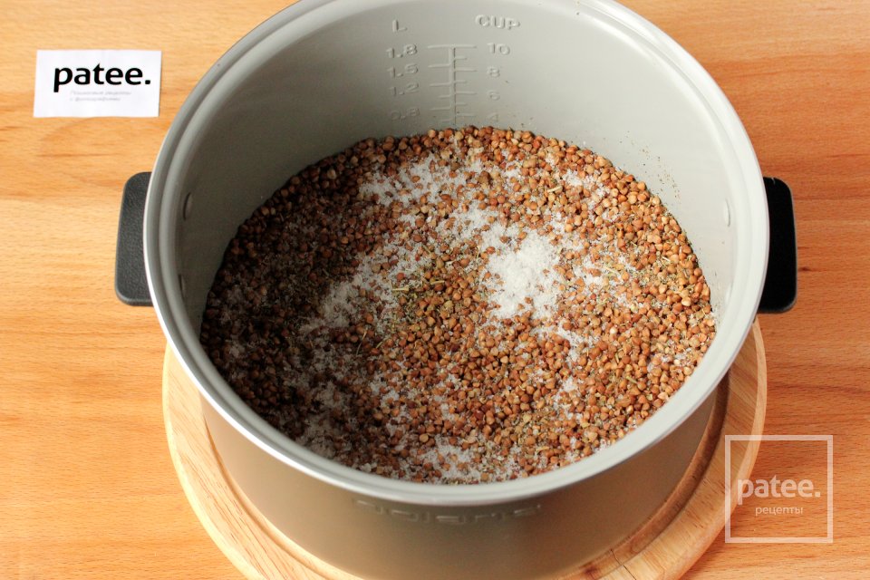 Утка с гречкой и луком-пореем в мультиварке - Шаг 7