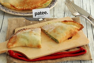 Кальцоне с четырьмя сырами