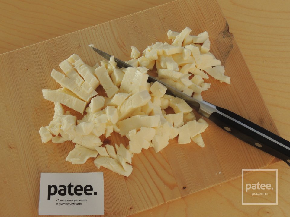 Кальцоне с четырьмя сырами - Шаг 2