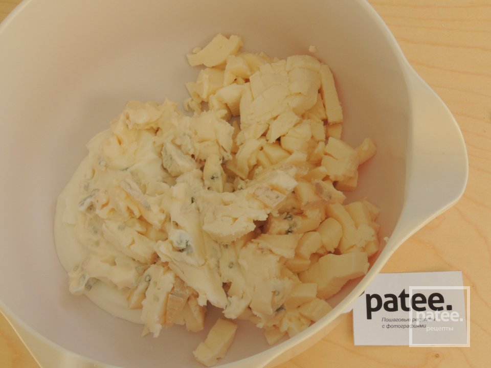 Кальцоне с четырьмя сырами - Шаг 5