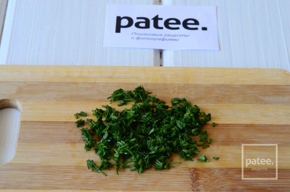 Салат из копченой курицы с шампиньонами и гранатом - Шаг 9