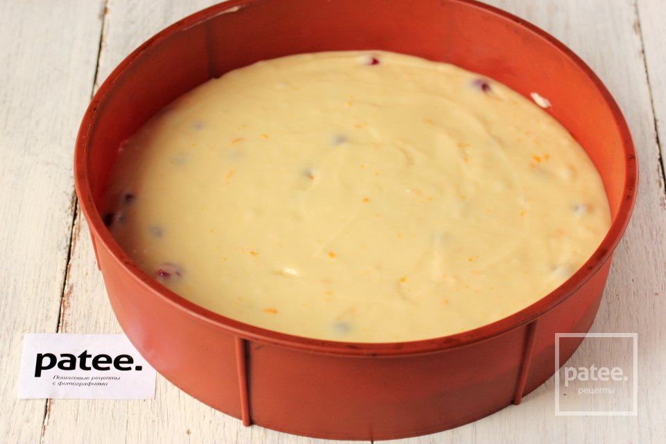 Апельсиновый пирог с клюквой и глазурью - Шаг 10