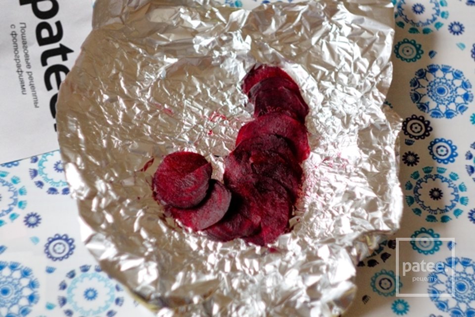 Свекла на поленте с трюфельным маслом и соусом из ягод крыжовника - Шаг 3