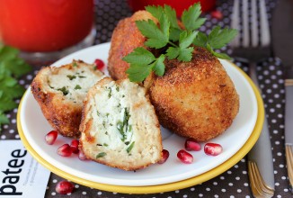 Крокеты из индейки с творожной начинкой