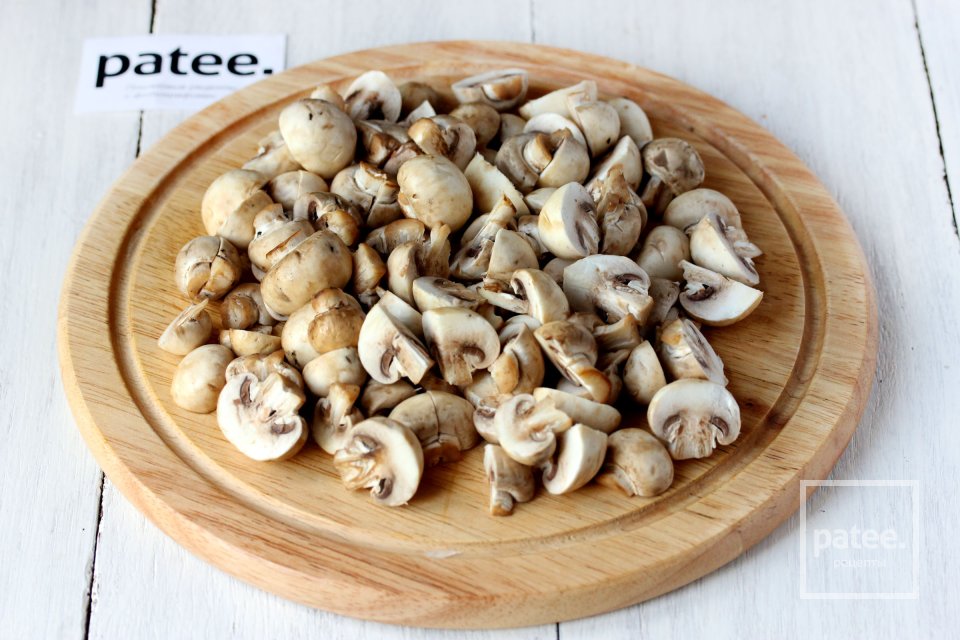 Капуста с грибами и яйцом, тушеная в мультиварке - Шаг 3