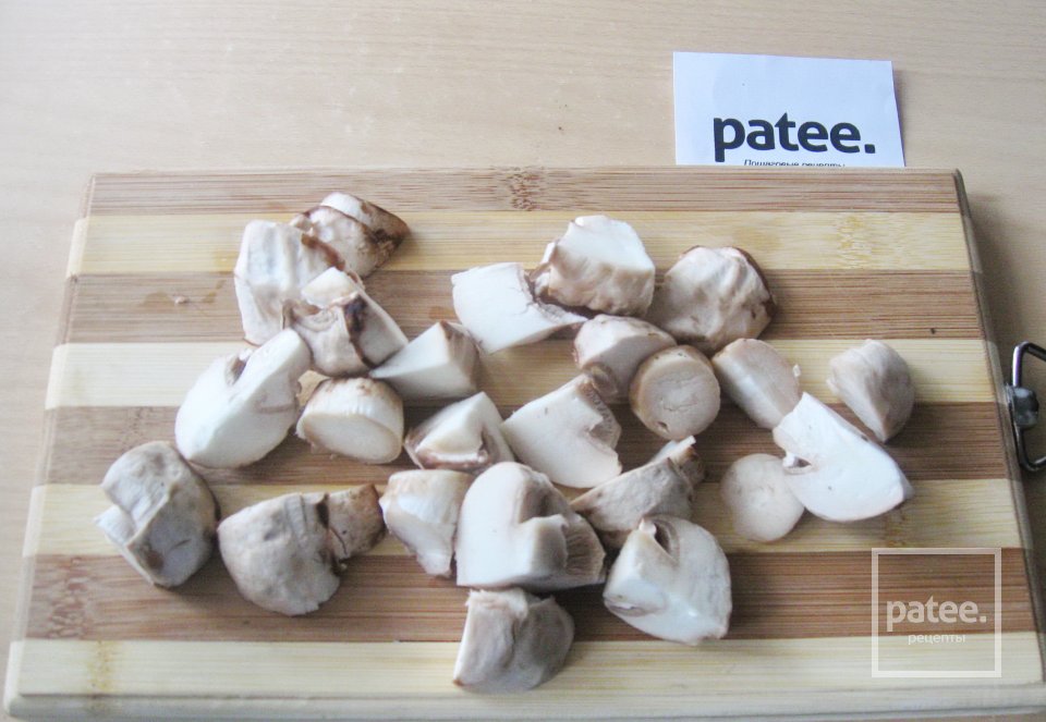 Тунец в вине с рисом и грибами - Шаг 2