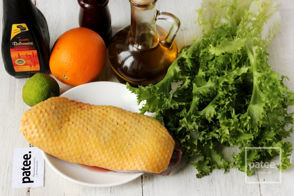 Салат с утиной грудкой и апельсинами - Шаг 1