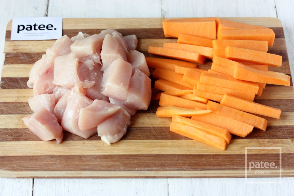 Курино-тыквенные котлеты на пару в мультиварке - Шаг 2