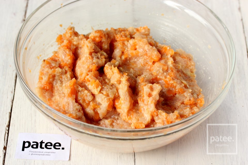 Курино-тыквенные котлеты на пару в мультиварке - Шаг 8