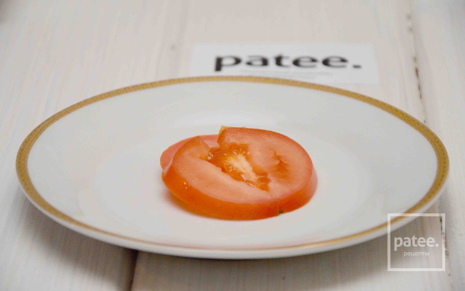 Салат с копчёной сельдью и красной икрой - Шаг 6