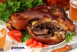 Свиная рулька с медово-горчичной корочкой