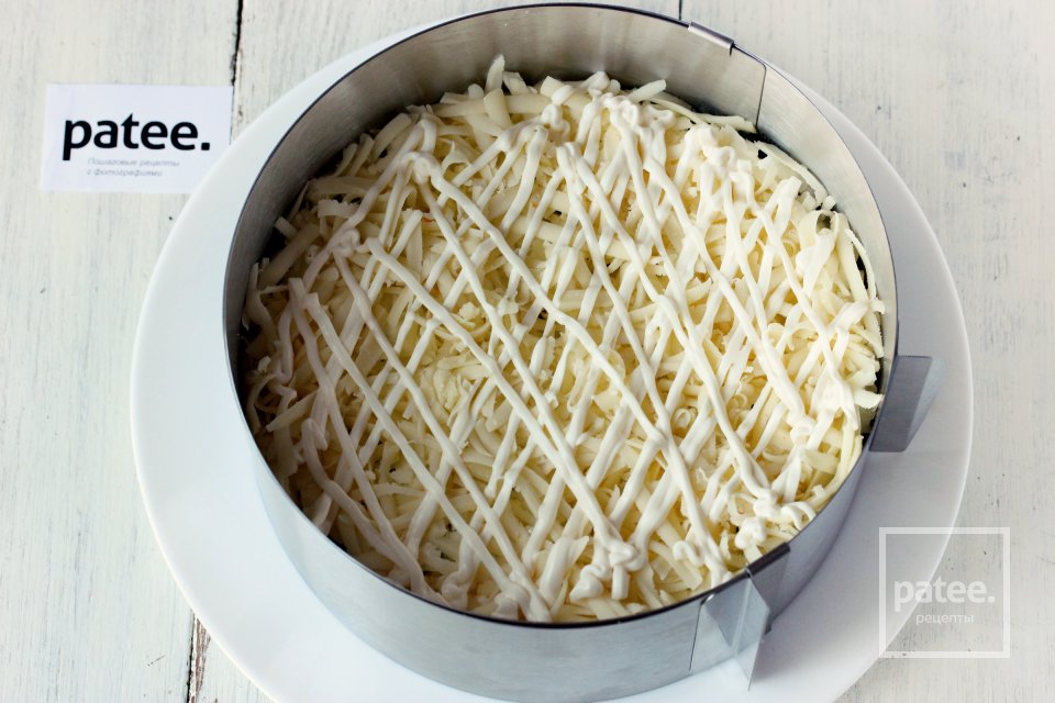 Салат Шуба с морской капустой и сыром - Шаг 10