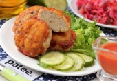 Биточки из щуки в томатном соусе
